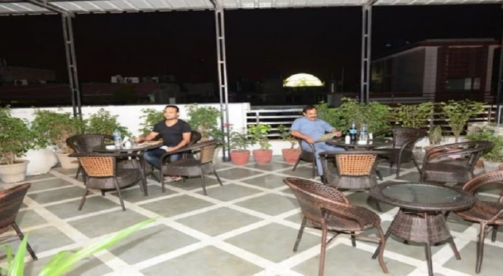 Check In Room Chuna Mandi - photo 9