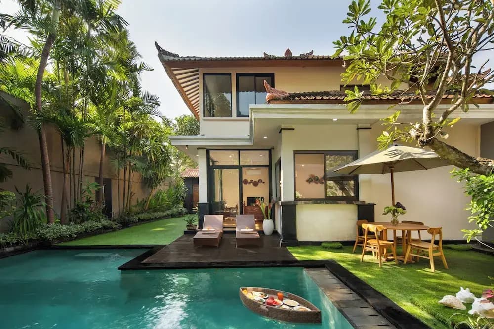 Red Lotus Villa Seminyak - photo 13
