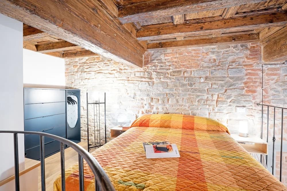 Florence Oltrarno Duplex Apartment - photo 3