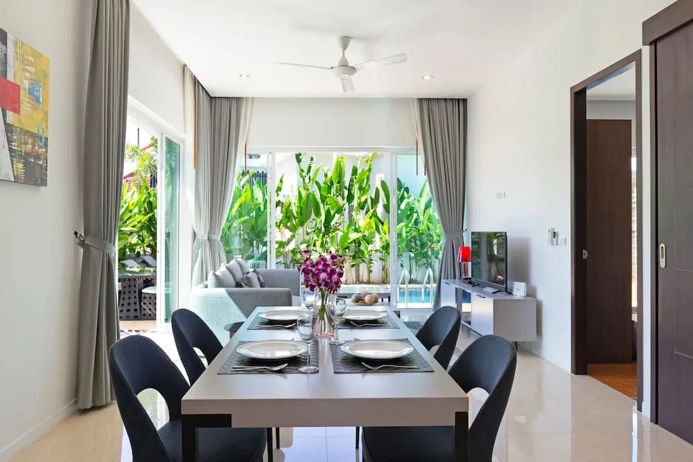 Tropical Stay at 2BR Pool Villa Greens 8 - photo 2