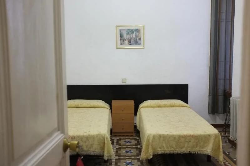 Hostal Lausanne - photo 6