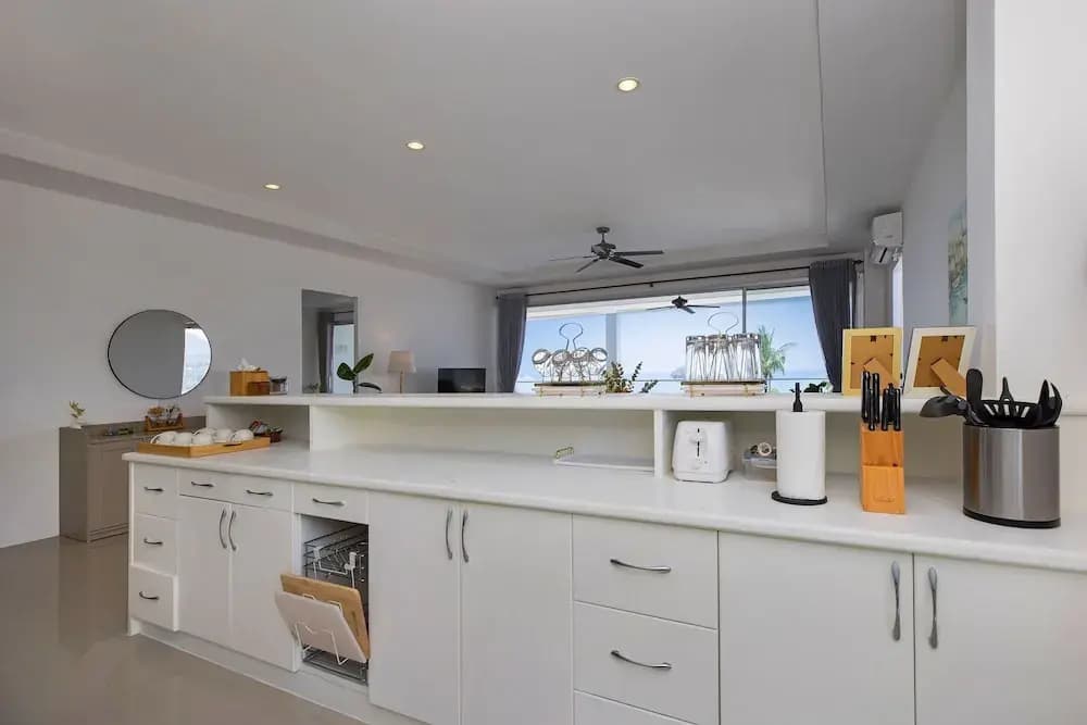 Ocean View Jacuzzi 3BR Kata Penthouse - photo 17