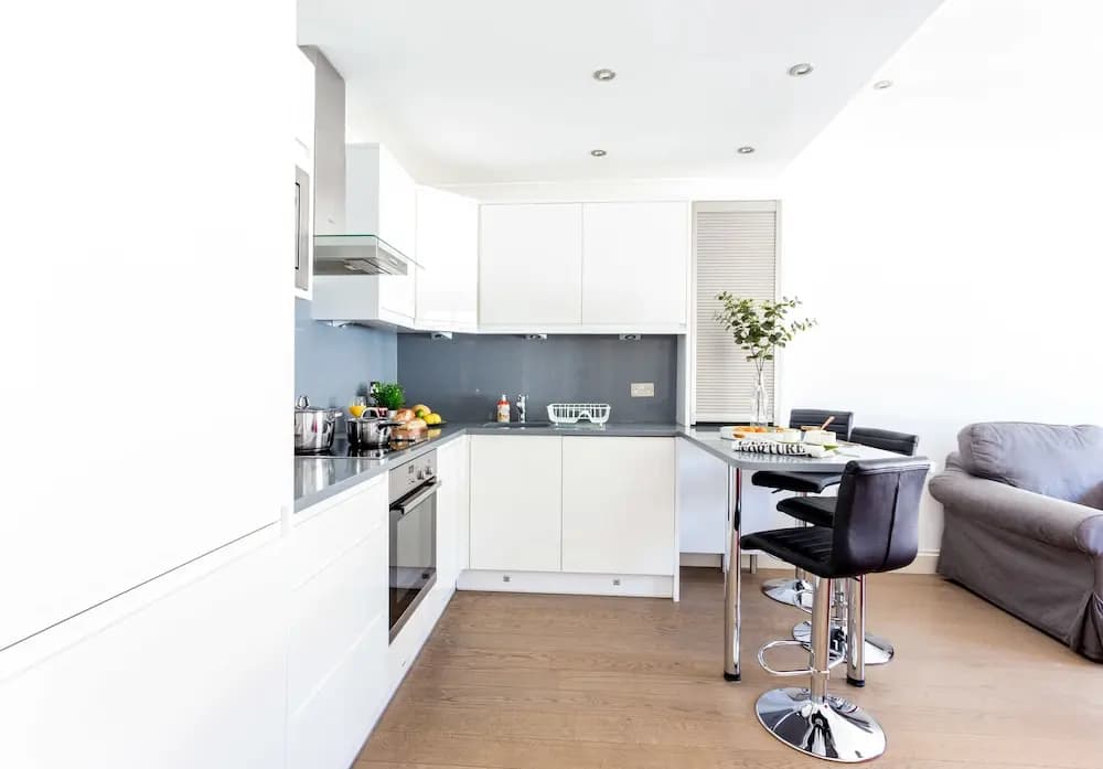 Gloucester Terrace by Lime Street - photo 14