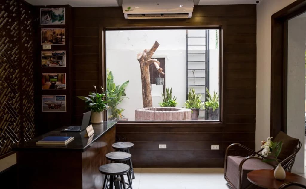 Ancient Lane Hotel - photo 7