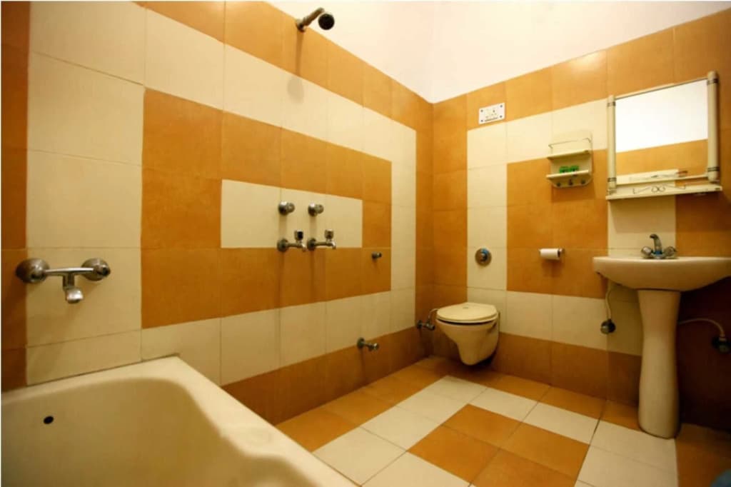 Airport Inn - photo 10
