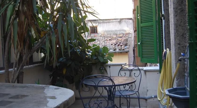 Rsh Guardiola Apartments - photo 8