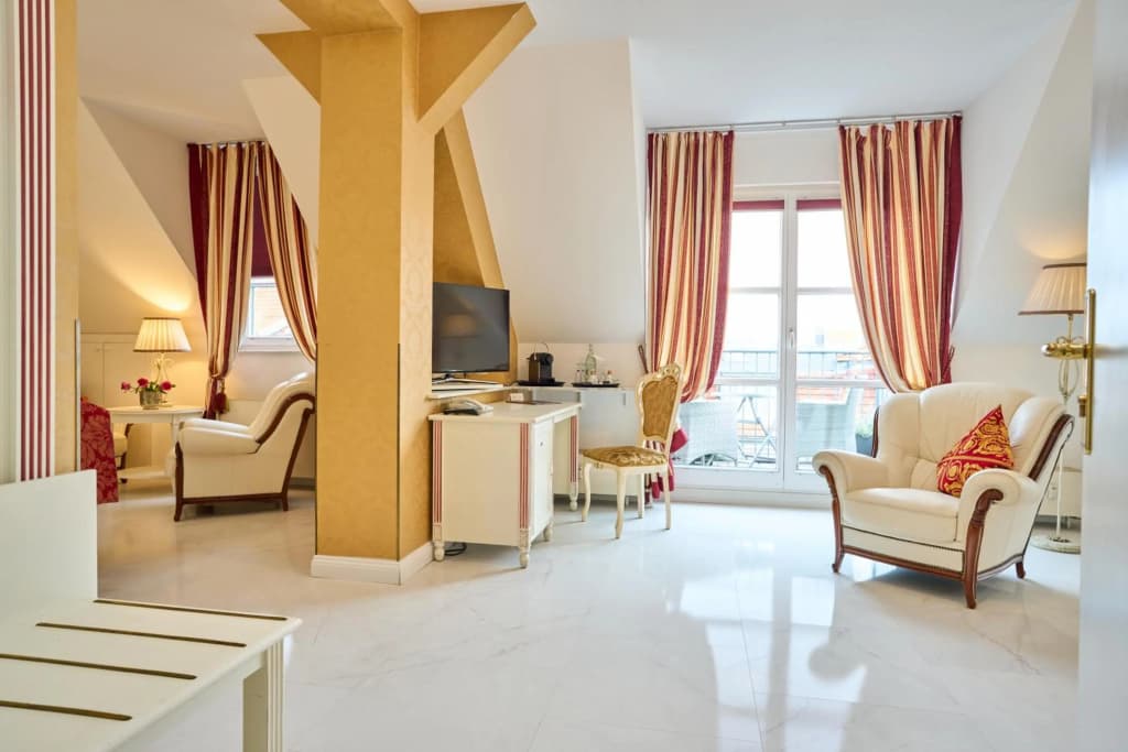Hotel Augusta - photo 6