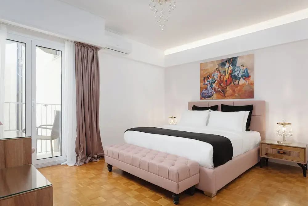 Athens Golden Light Premium Residence - photo 4