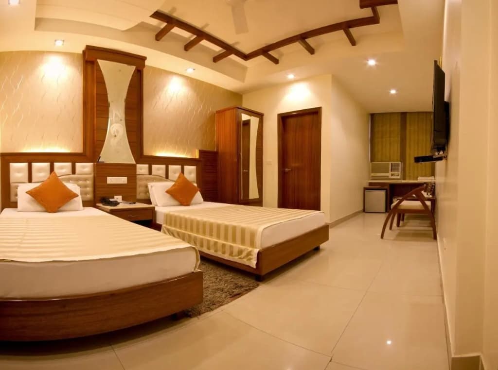 Hotel Aster Inn - photo 25