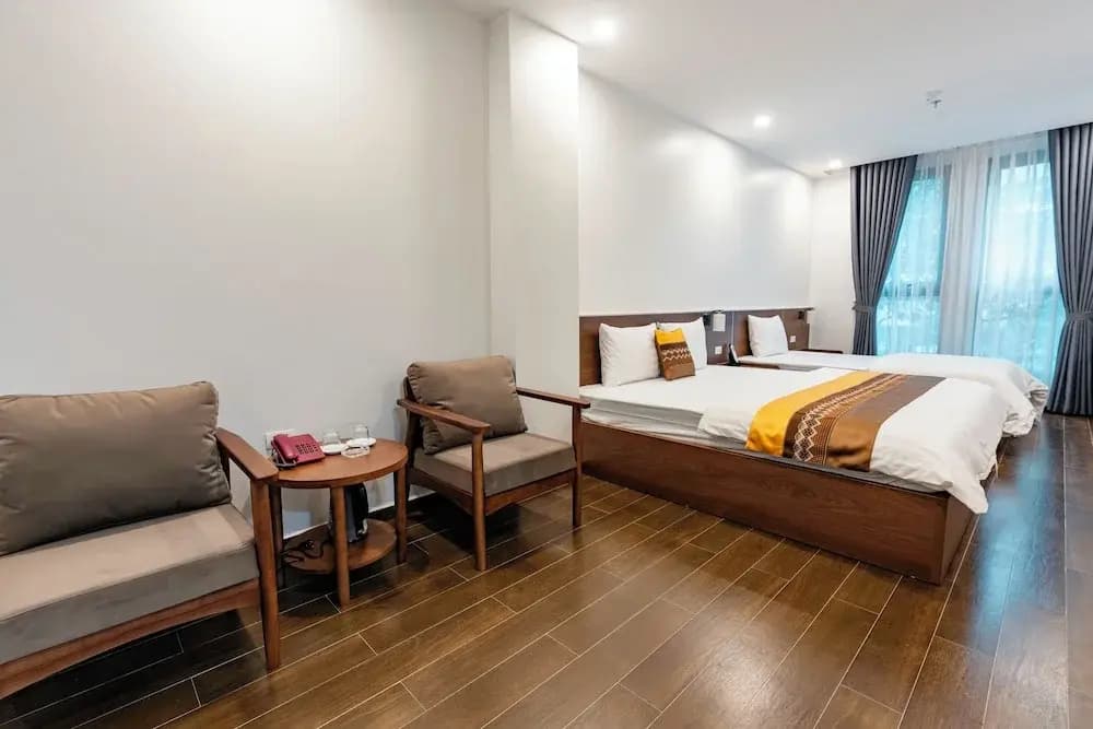 Golden Crown Hotel - photo 5