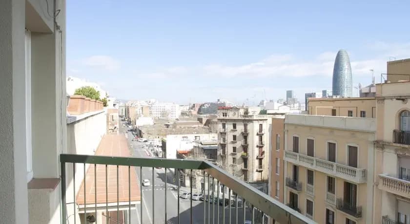 Sant Jordi Pisos - Consell de Cent - photo 4