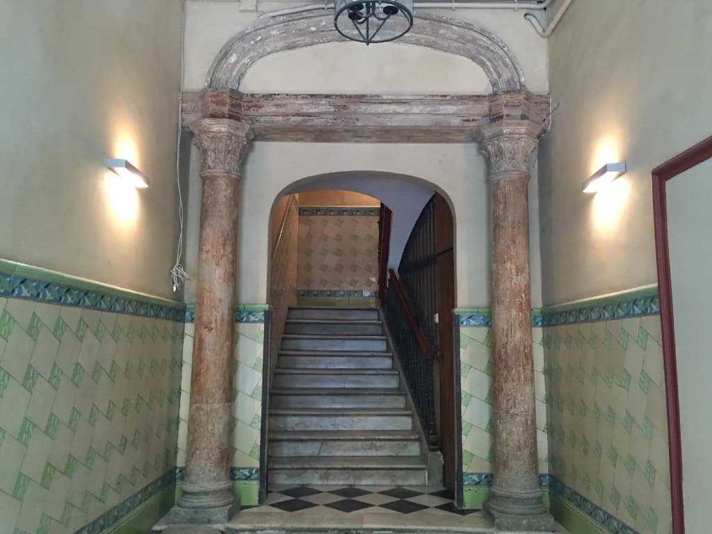 Bcn Home Guest House - photo 3
