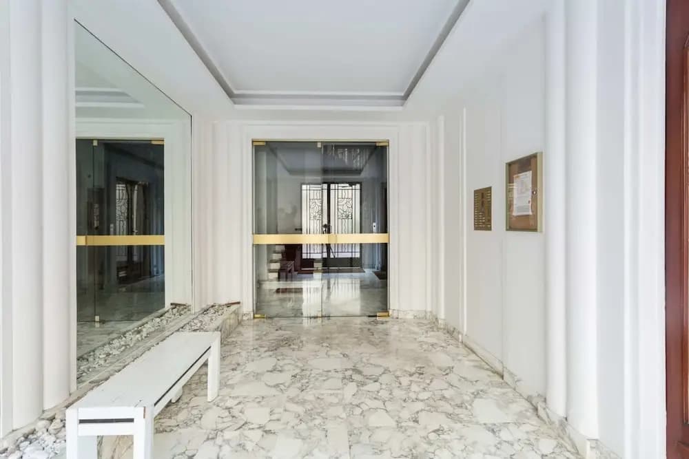 Designer Apartment - Eiffel Tower View! - photo 9