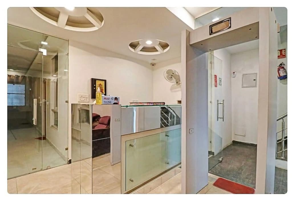 OYO 8404 Hotel Aerofly - photo 12