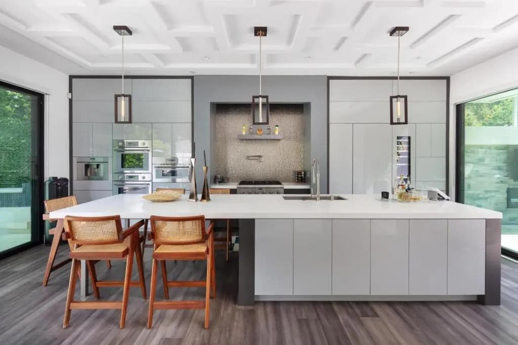 Willow Glen - Hollywood Hills Multi-level Villa With Theater & Pool - photo 4