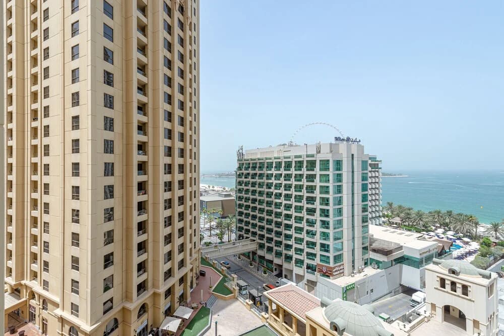 Marco Polo - Charming & Spacious 2BR Apt with Dubai Eye Views - photo 17