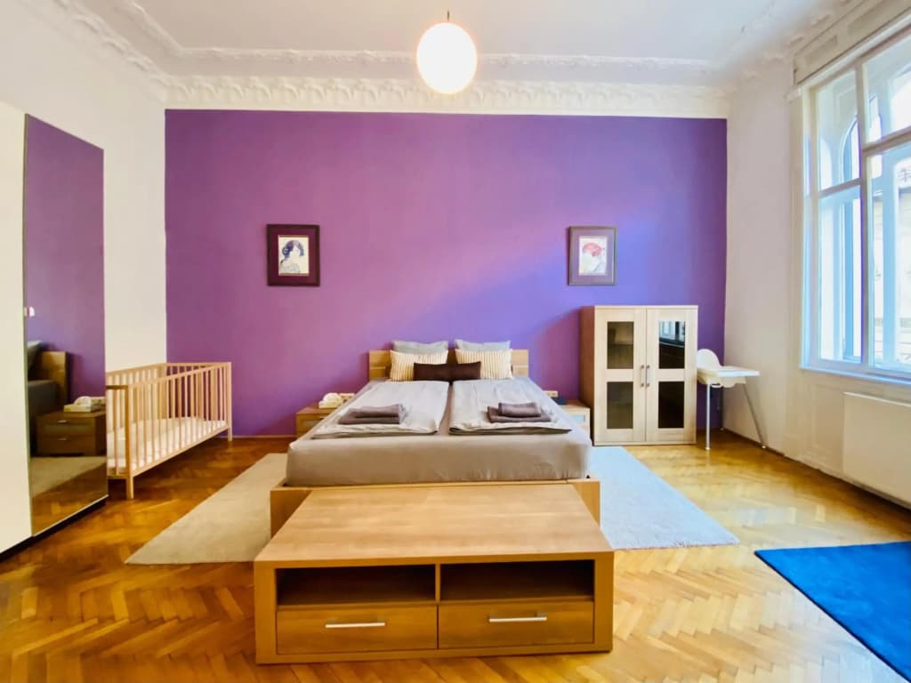 Deco House - Huge central two bedroom - photo 5