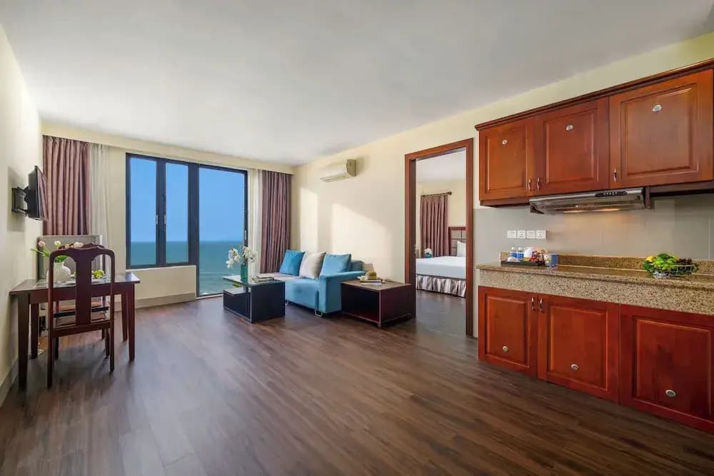 Sea Front Apartment & Spa Da Nang - photo 34