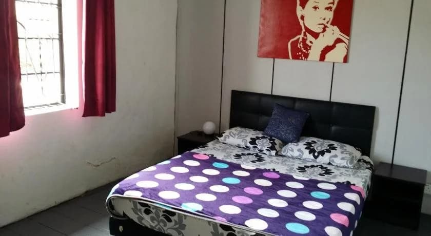 Jalan Jalan Emas Guest House - photo 6