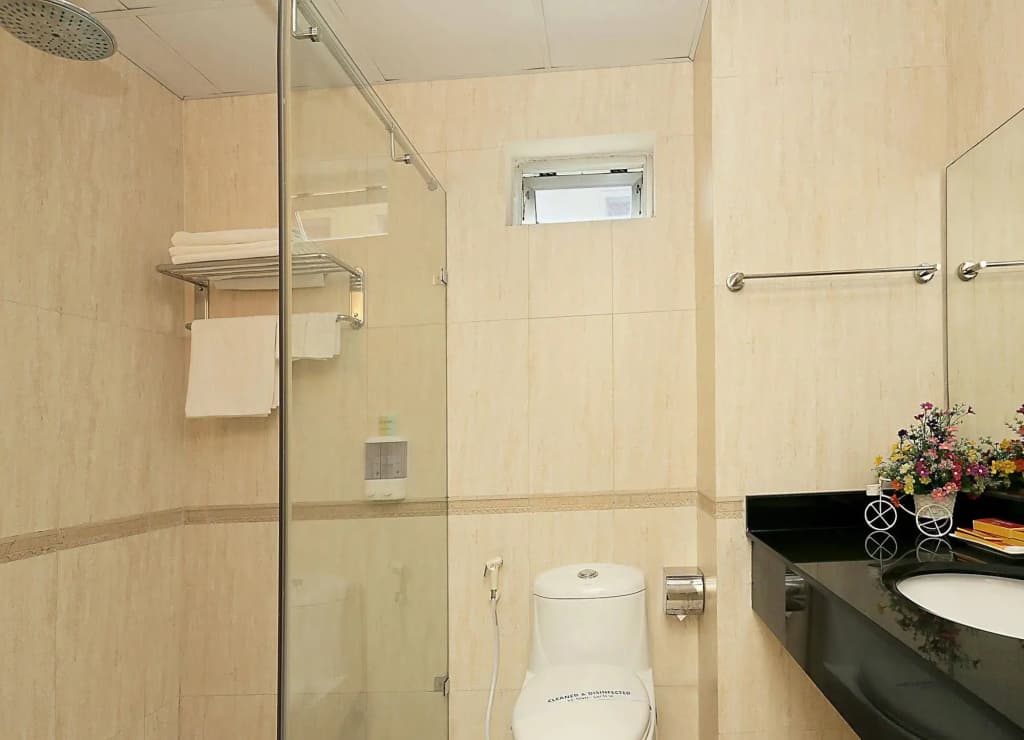 Hanoi Golden Charm Hotel - photo 9
