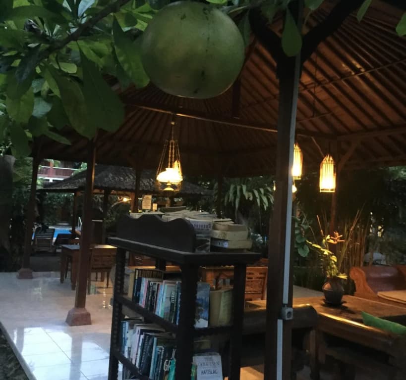 Bumi Ayu Bungalows - photo 21