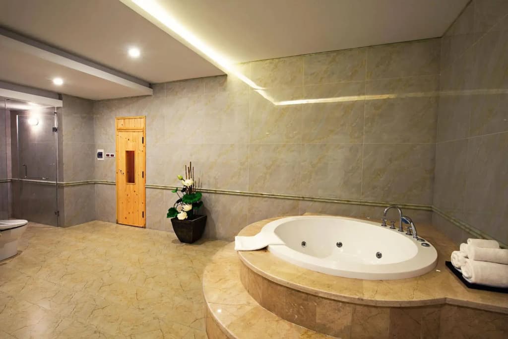 Muong Thanh Holiday Hoi An Hotel - photo 9