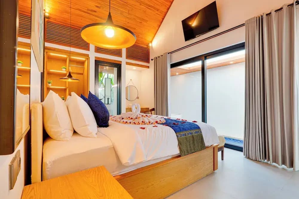 LaLuxe Villa and Residence - photo 44