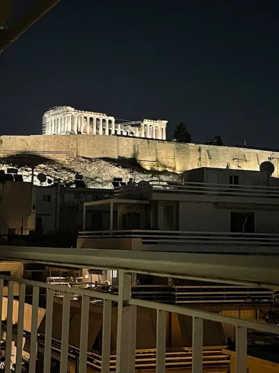 Acropolis Flat next to the New Acropolis Museum - photo 17