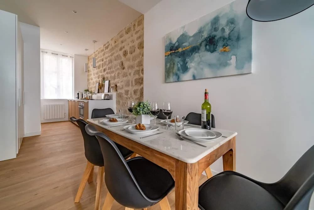 Beautiful 2-bedroom Apartment in South Pigalle - photo 11