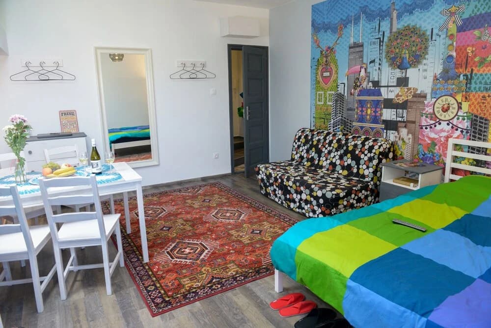 BPM - Colorful Apt at National Museum - photo 2