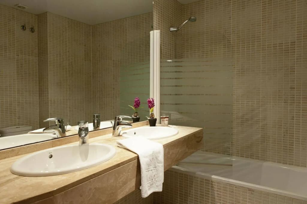 MH Apartments Gracia - photo 7