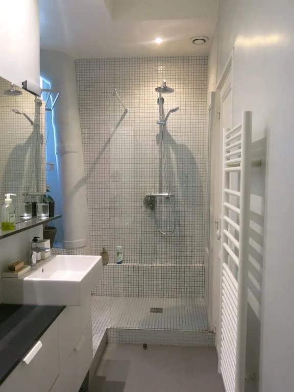 1 Bedroom in two Bedroom Luxe Marais Bretagne Citycosy - photo 6