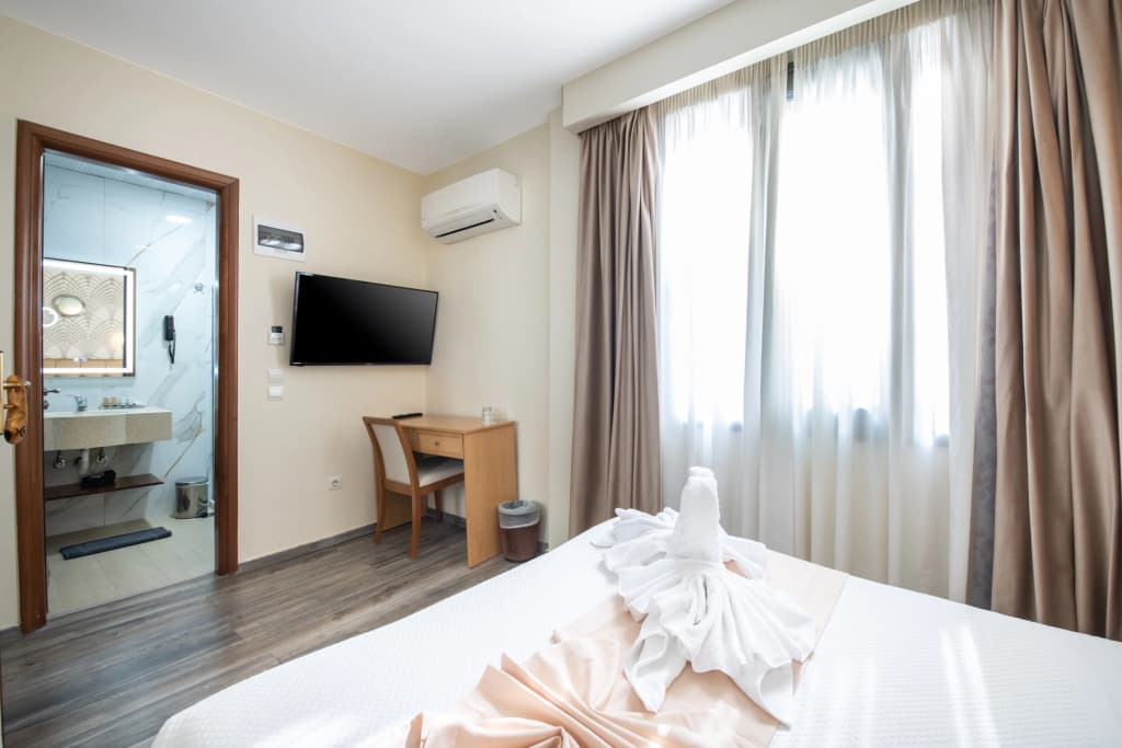 Golden City Hotel - photo 28