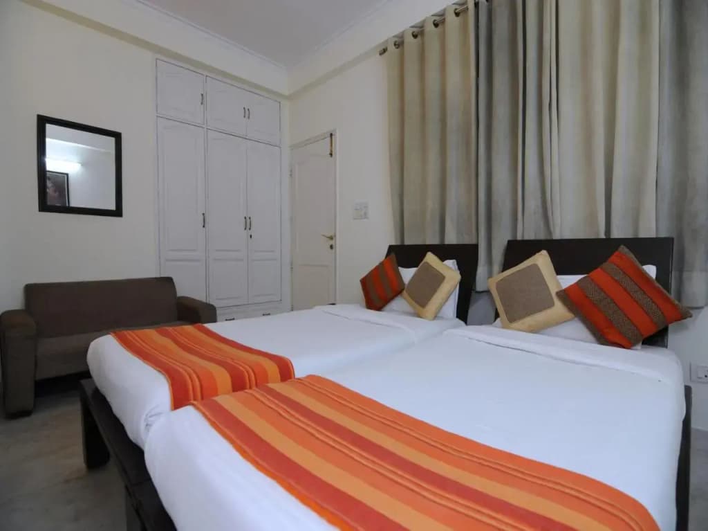OYO Rooms Dwarka Sector 19 - photo 5