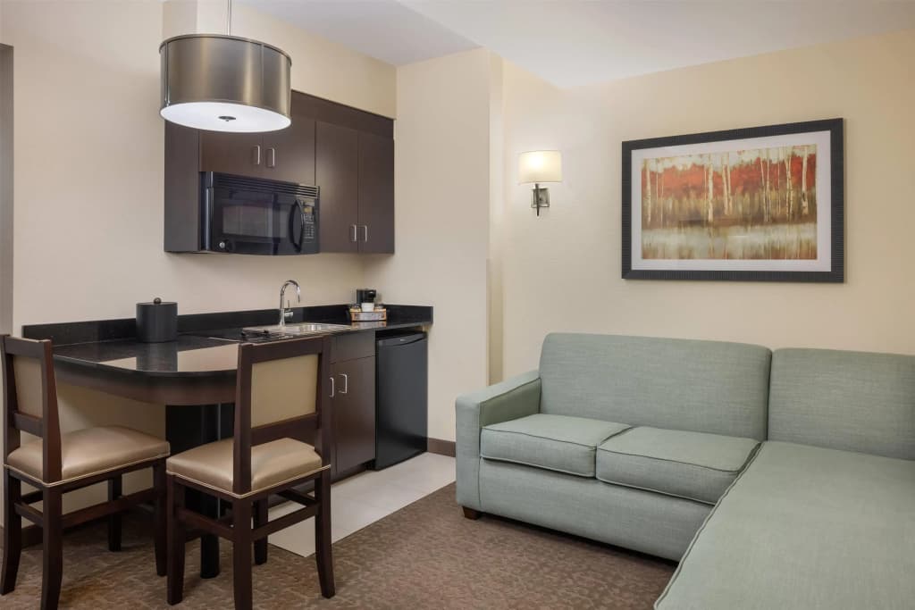 Ramada Plaza by Wyndham Orlando Resort & Suites Intl Drive - photo 23