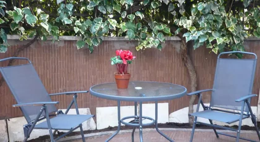 Joe's Unforgettable Vatican Nest - photo 7