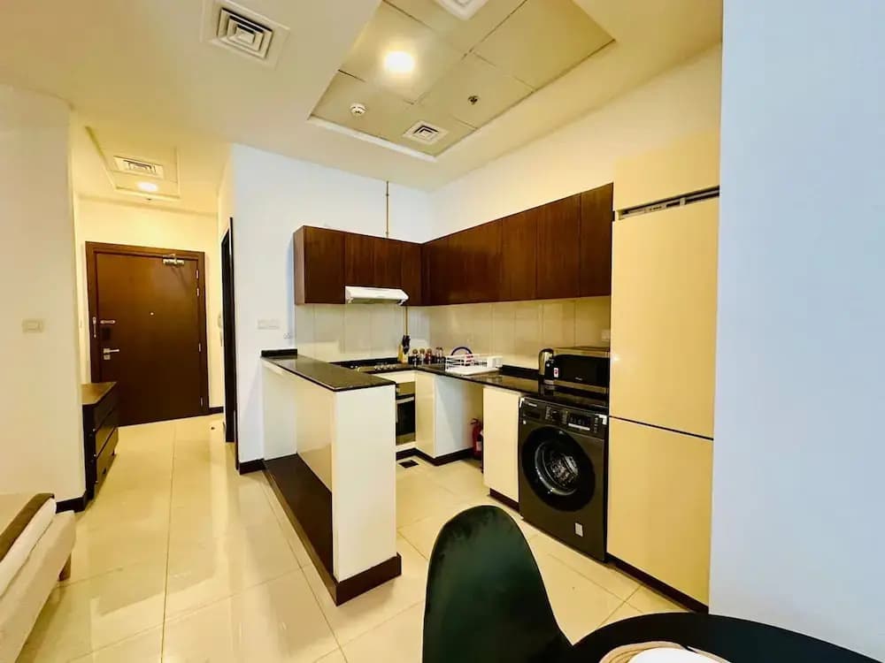 Studio in JVC w Premium Amenities Near Circle Mall - photo 14