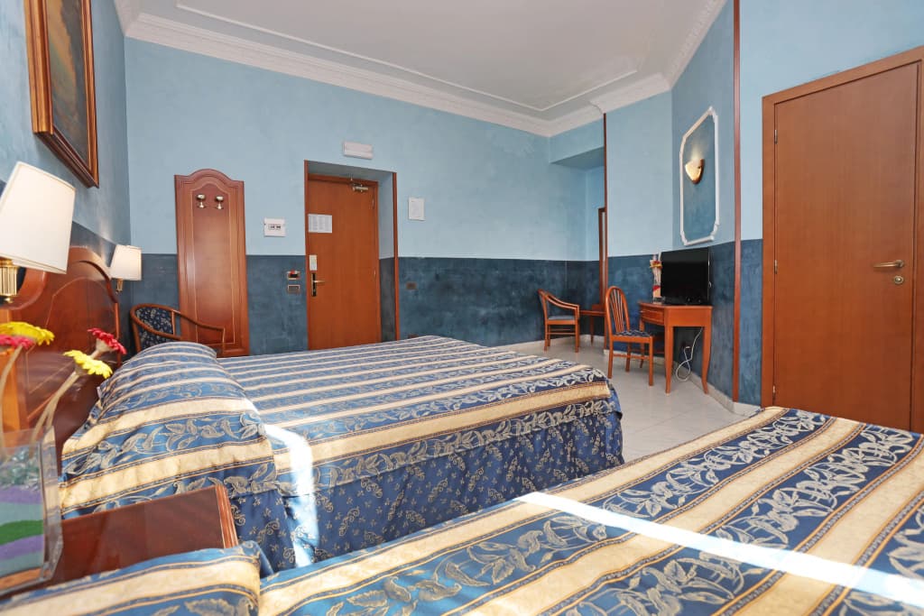 Hotel Rimini - photo 3