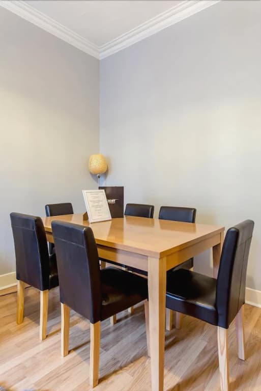 St Mary's Street 3 Bed Apartment In the Old Town - photo 10