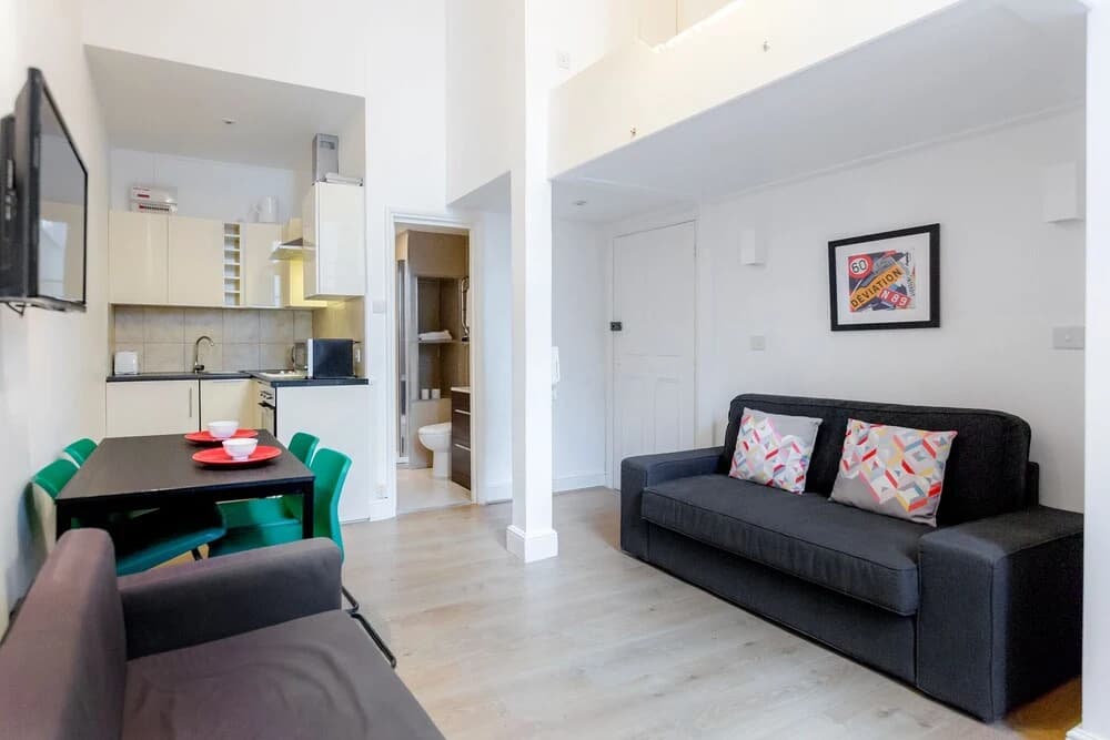 Modern Serviced Apartment in Kensington - photo 3