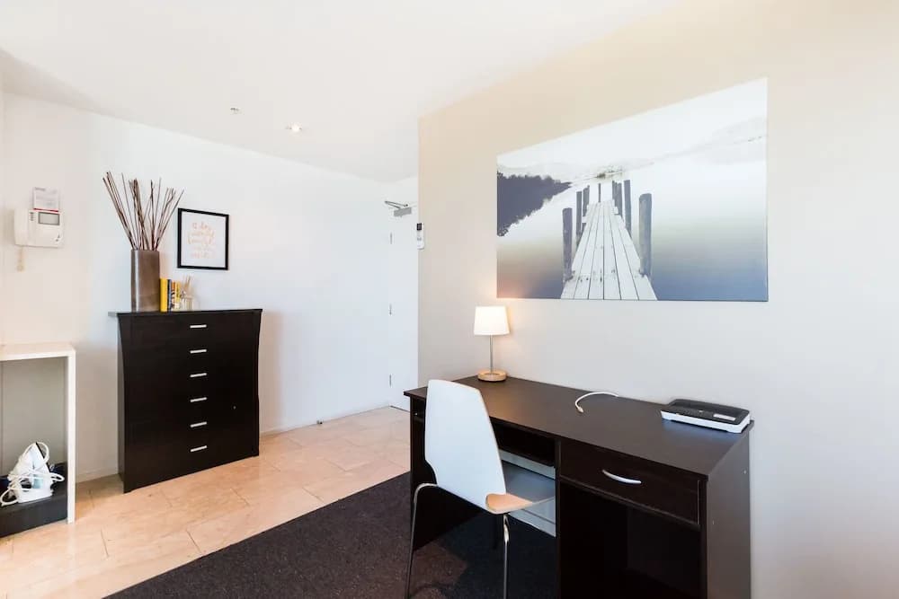 ALLINDA, 1BDR Melbourne Apartment - photo 6
