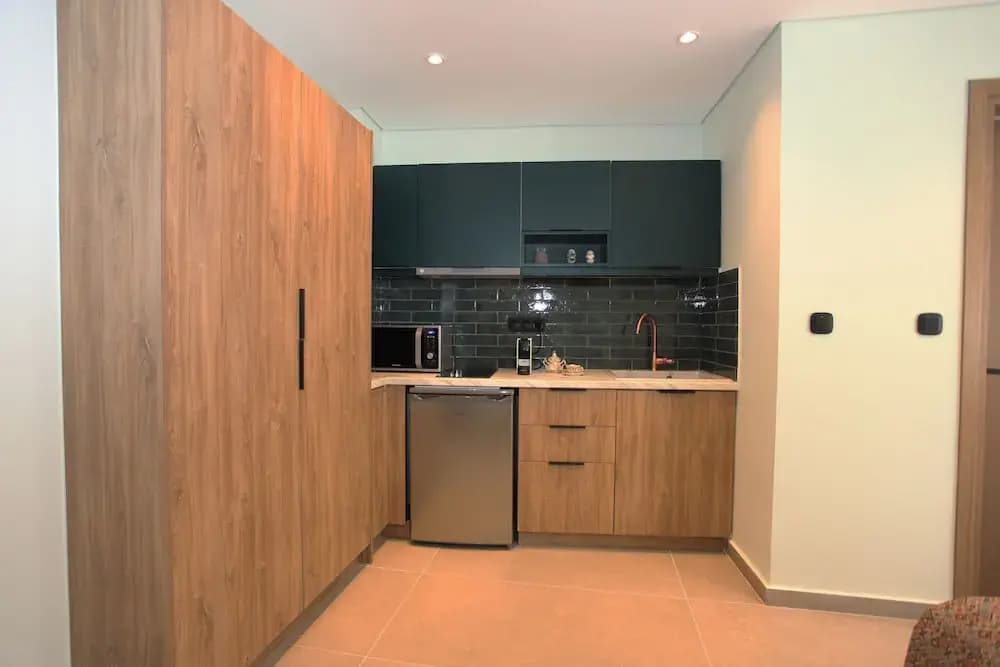 Ipelhome Avissinias Apartments - photo 11