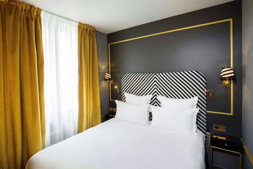 Snob Hotel - photo 7
