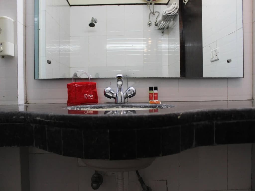D Inn - photo 9