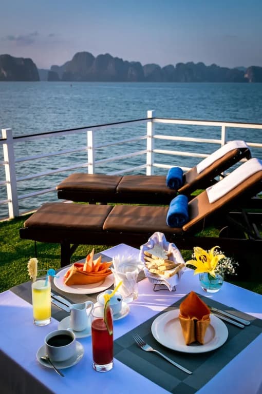 Gray Line Private Luxury Cruise - photo 12