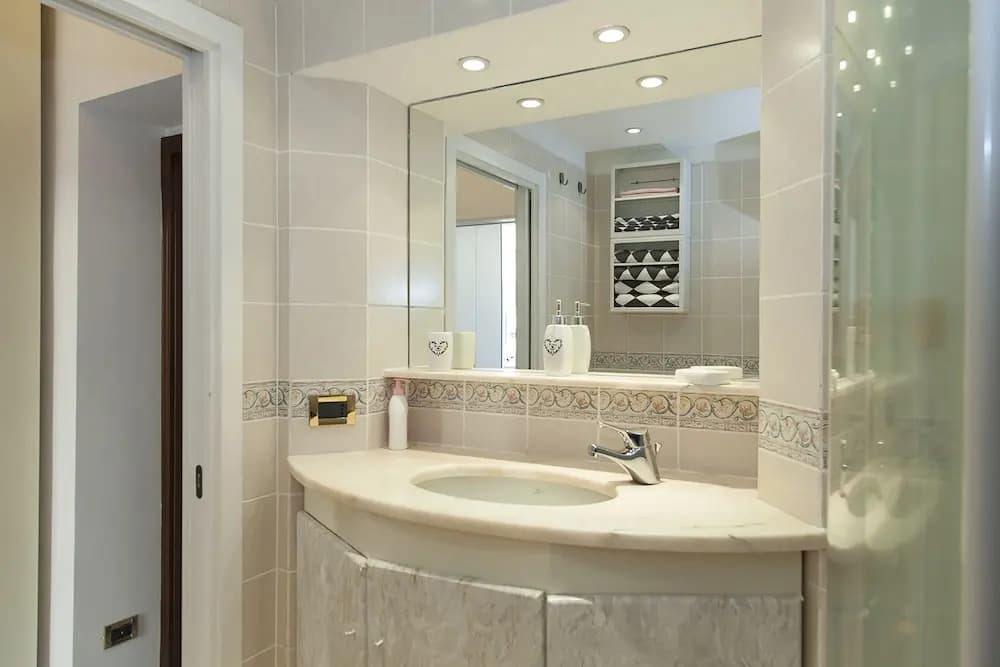 M&M Apartments - photo 8