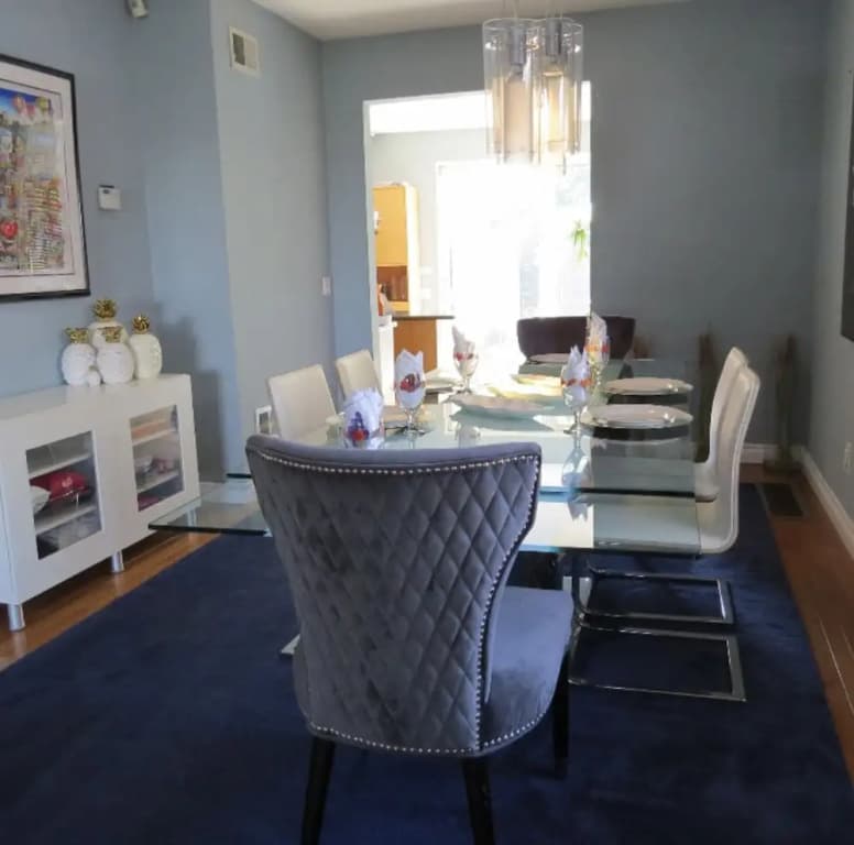 NYC Executive home upscale neighborhood - photo 7