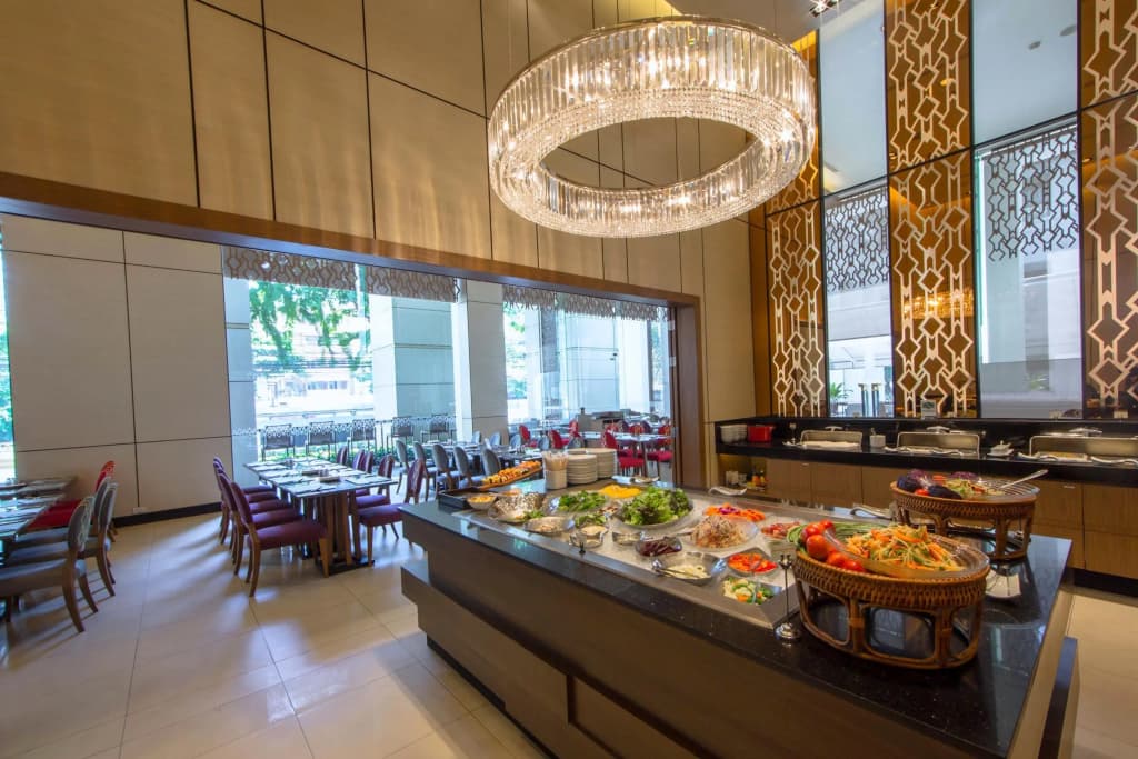 Grande Centre Point Ploenchit Hotel - photo 14