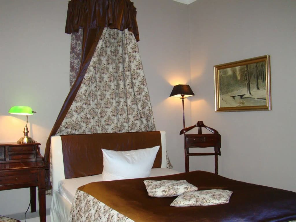 Alte Galerie Hotel - photo 3