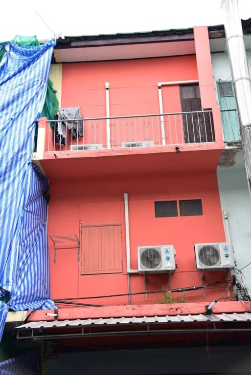 Big Orange Localstay at Siam - main photo